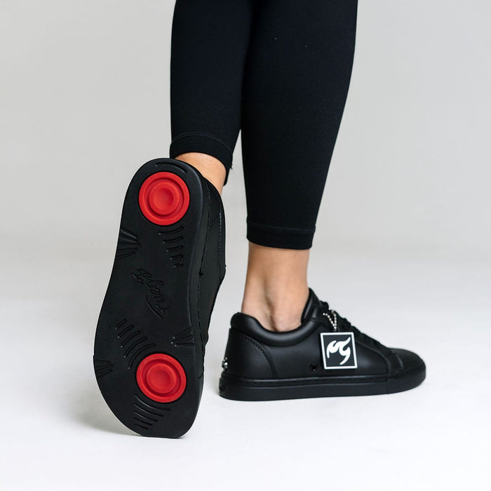 All-black | Low-top | Fuego