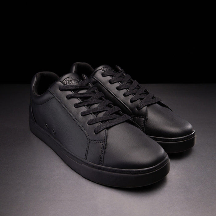 All-black | Low-top | Fuego