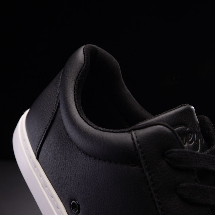 Black | Low-top | Fuego