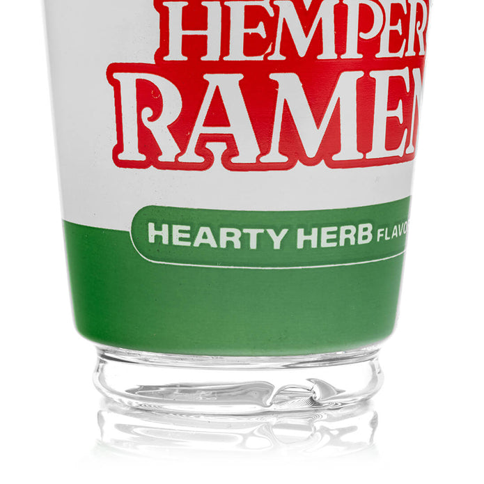 Close-up of ramen-themed glass details on Peak top base, textured design elements and smooth-fit borosilicate build