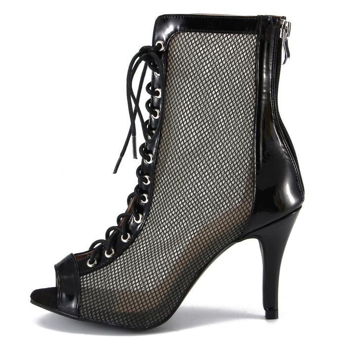 lace up booties