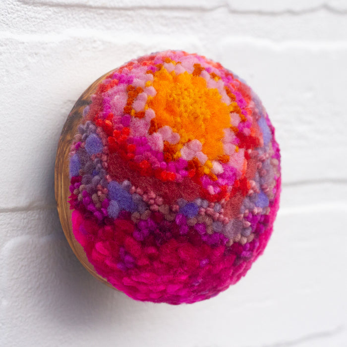 Midi Puff in Olive Wood Frame | Orange + Hot Pink