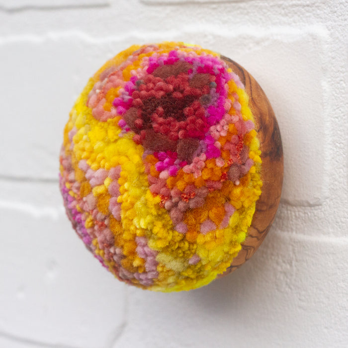 Midi Puff in Olive Wood Frame | Pink + Yellow