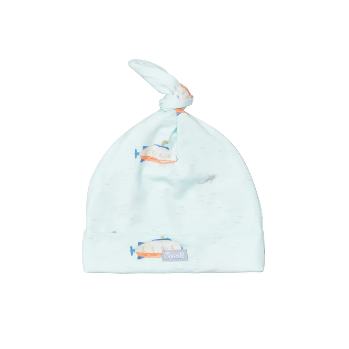 Submarine knot hat